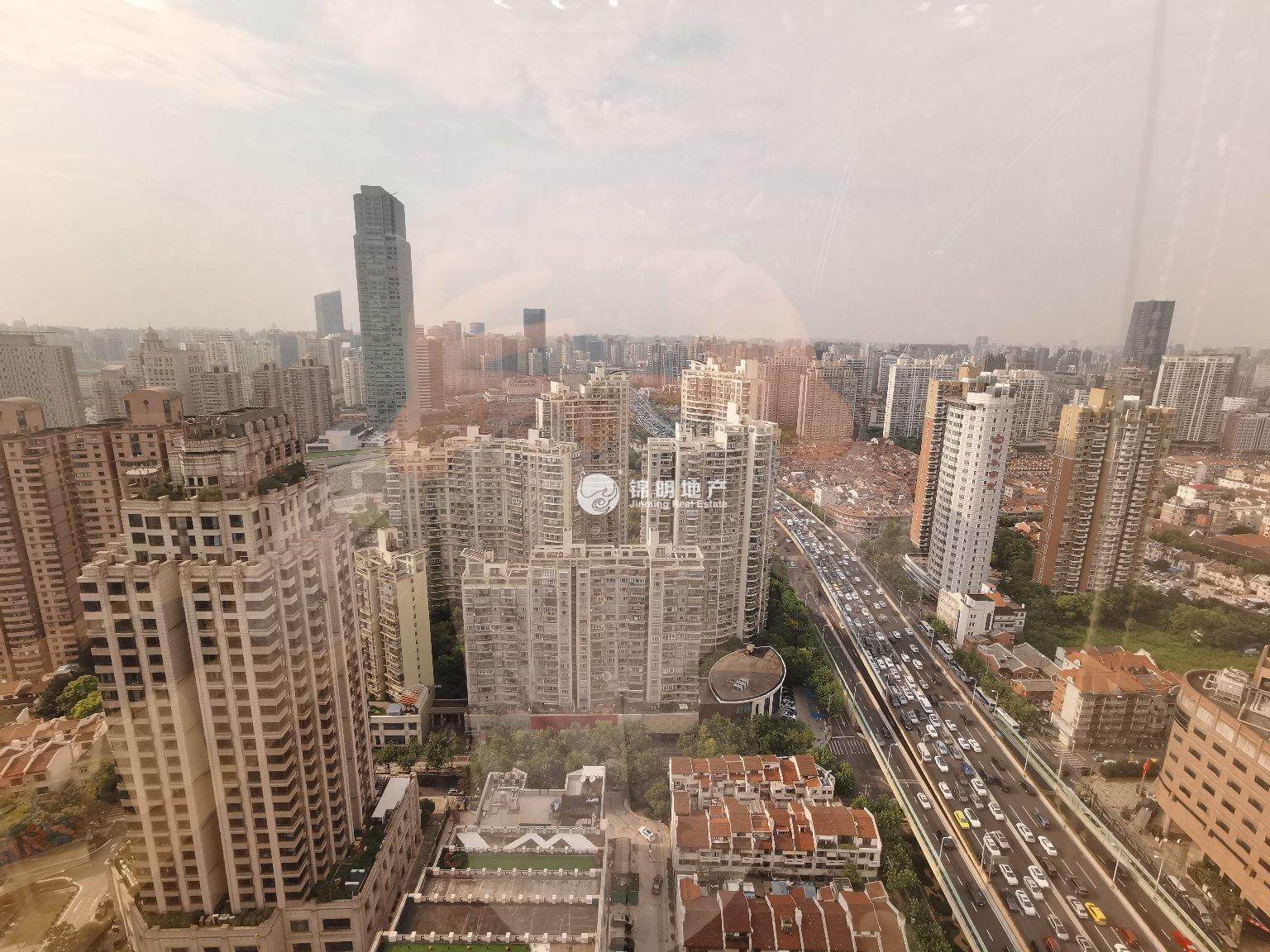 南京西路仲益大厦65平米写字楼出租